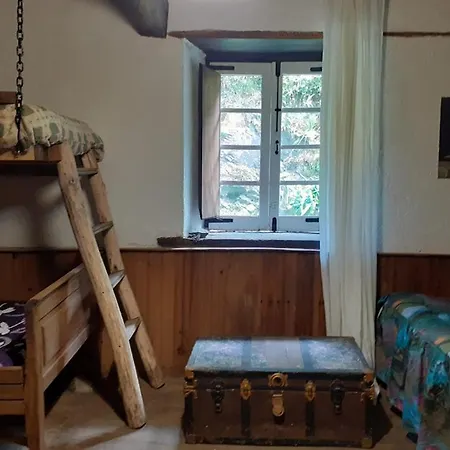 Escanlar Hostel *