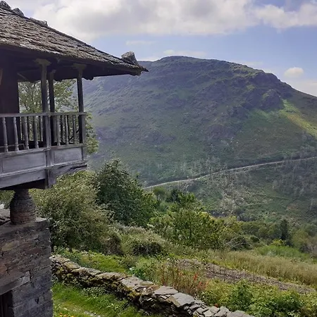 Hostel Escanlar