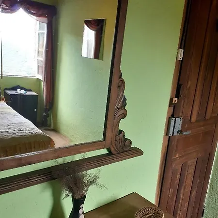 Hostel Escanlar