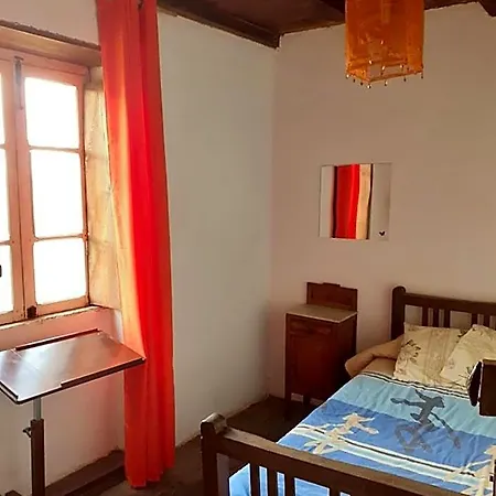 Escanlar Hostel *