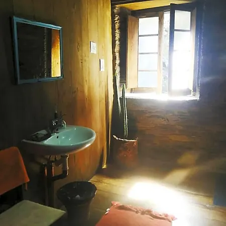 Escanlar Hostel *
